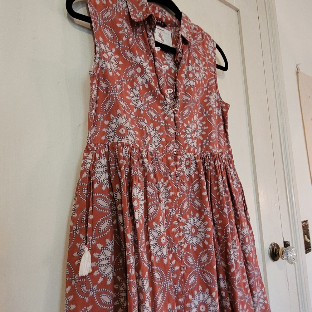 Dress - Picture 3 of 5